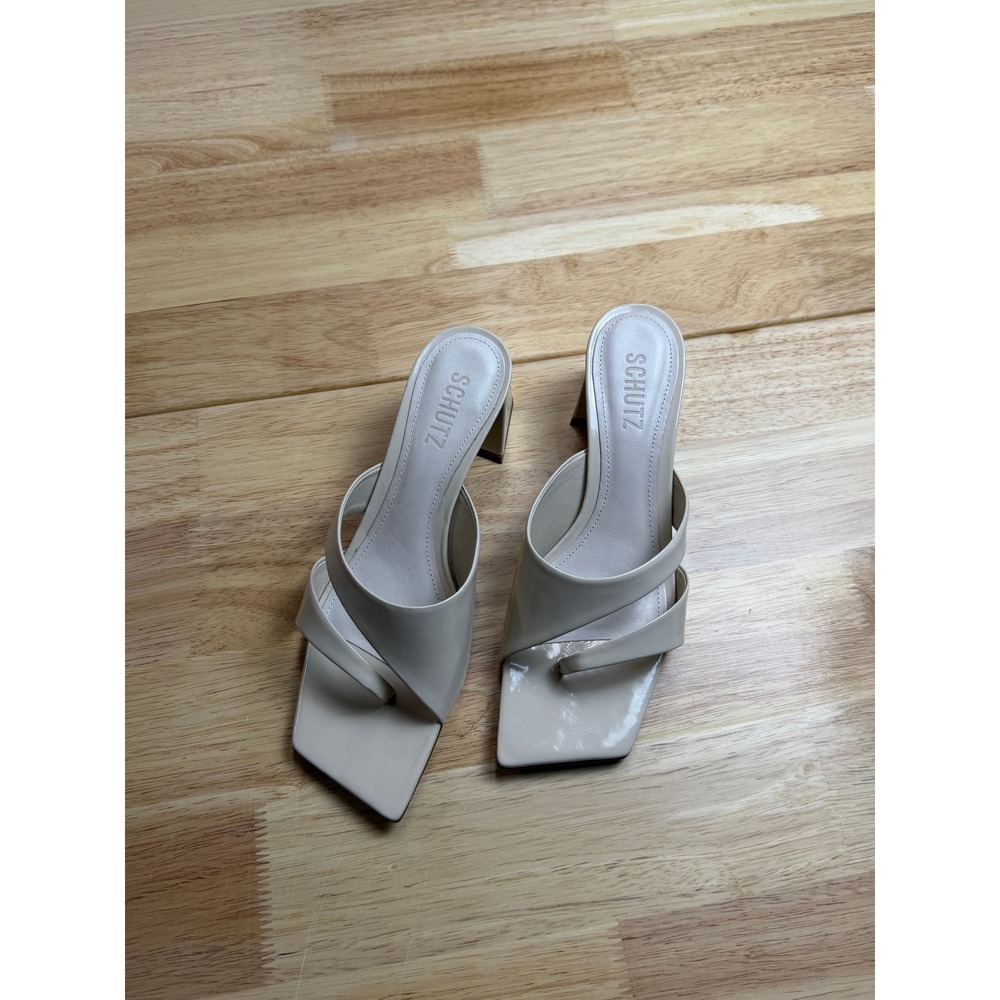 Schutz Madeline Mid Block Heel Sandal Square Toe Off White Leather Womens 7B